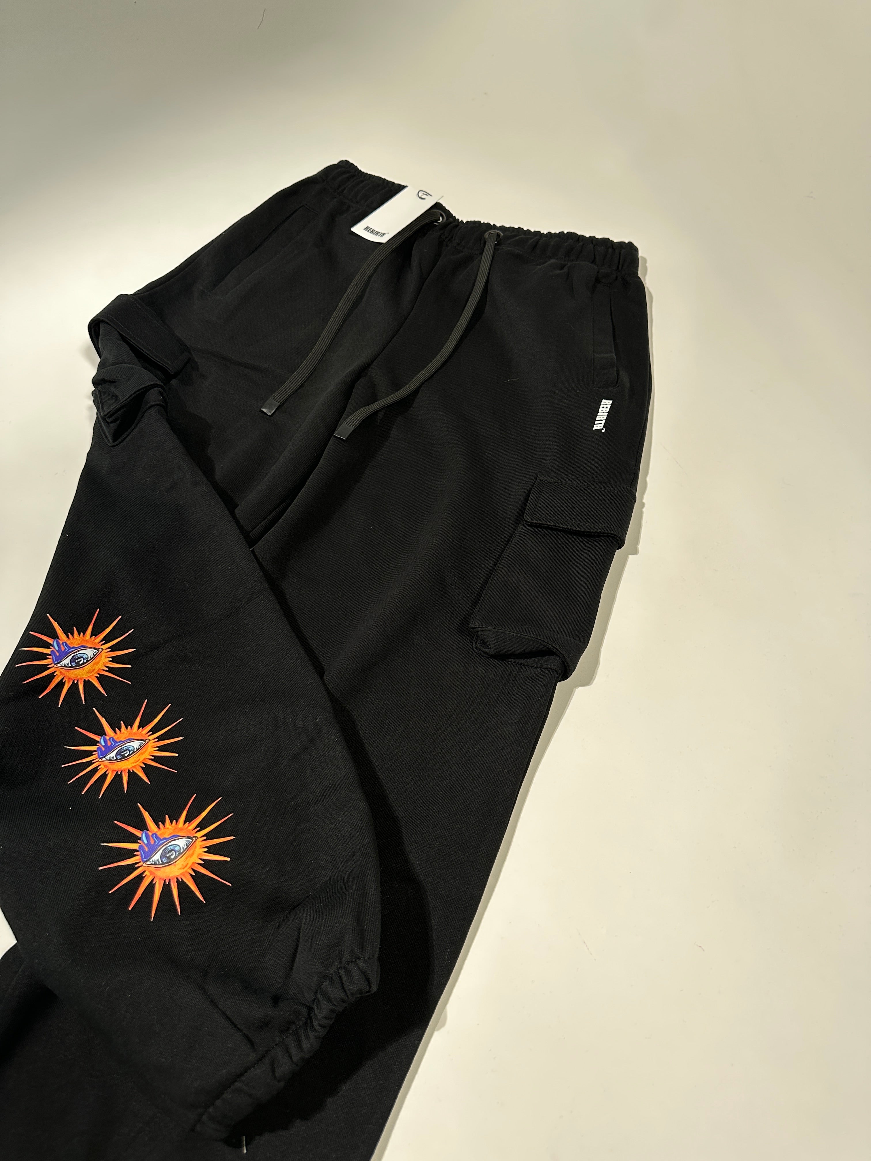 Metaphor Sweats Black